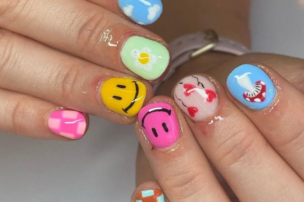 BIAB Nails Dublin, Manicures, Pedicure, Shellac, Acrylics Effies